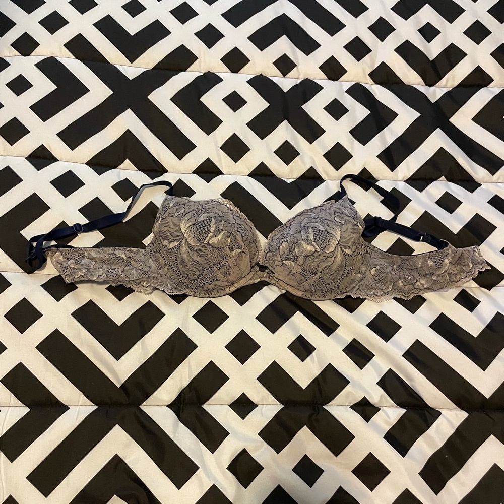 Victoria’s Secret plunge lace